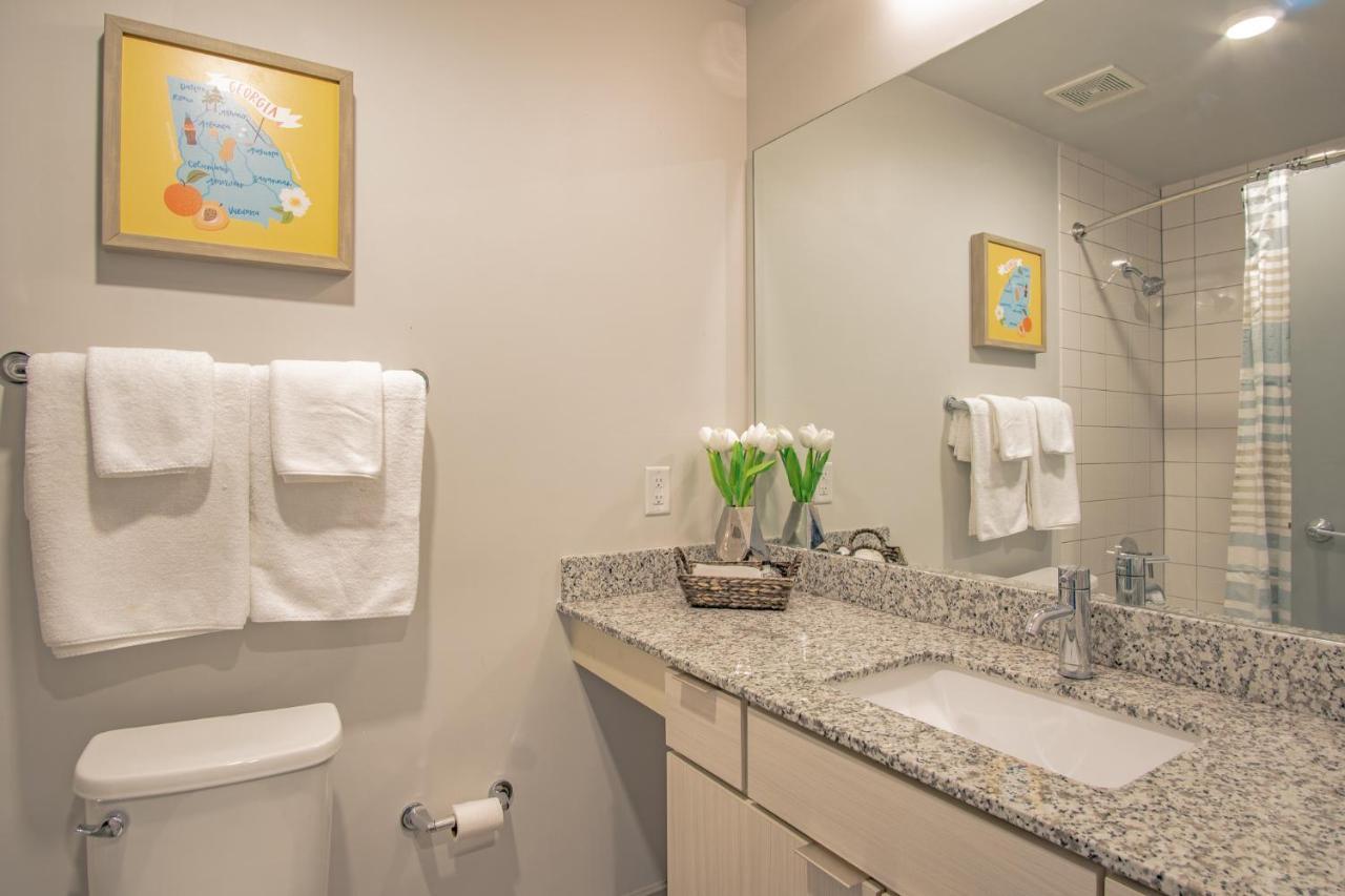 Heaven In Midtown Fully Furnished Apartments Атланта Экстерьер фото